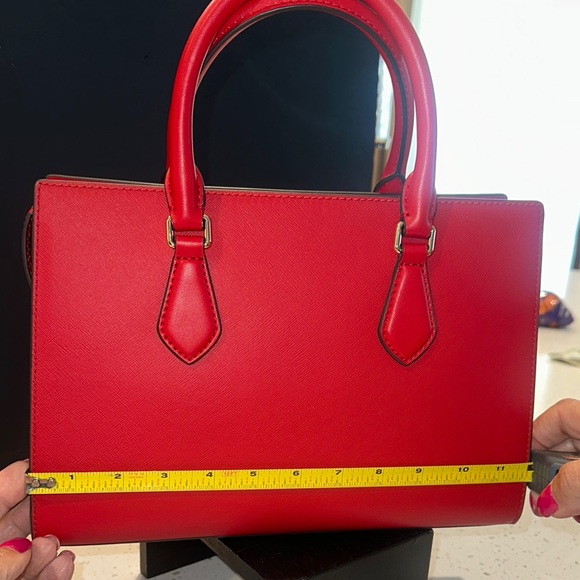 Michael‎ Kors Scarlet Satchel - Picture 4 of 10